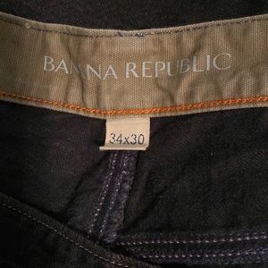 Banana Republic Men’s black denim, size 34x30 vintage straight leg.